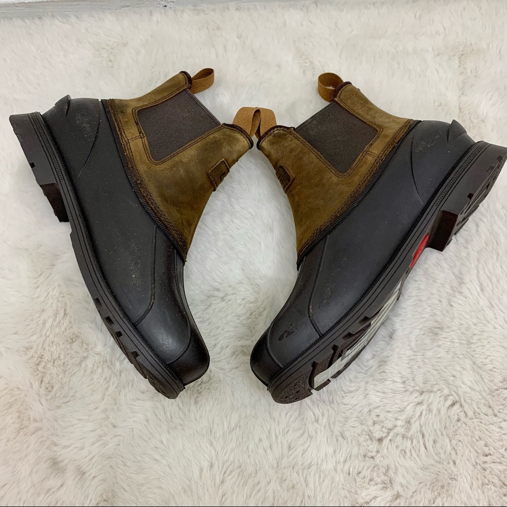 SOLD! Ugg Gatson Chelsea Boot - Picture 4 of 15